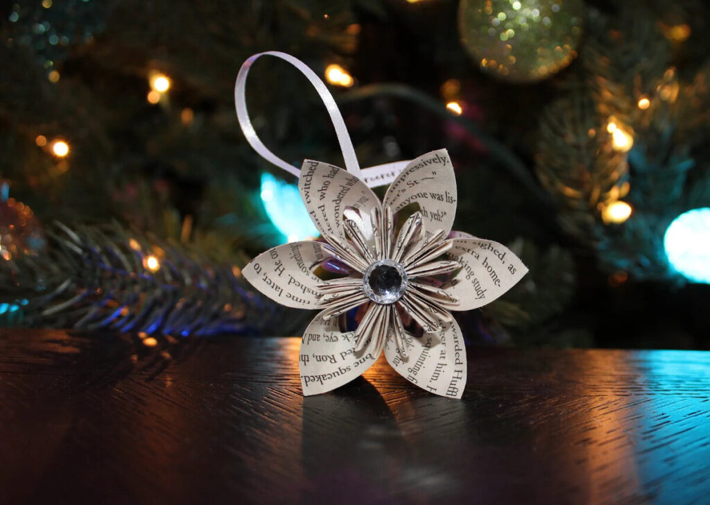 Origami star-shaped flower ornament by TheFoldingTreeStudio